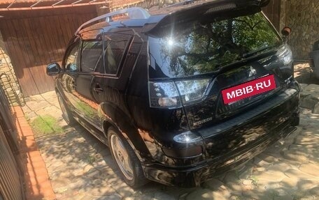 Mitsubishi Outlander III рестайлинг 3, 2007 год, 1 375 000 рублей, 2 фотография