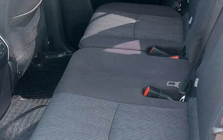 Toyota Land Cruiser Prado 150 рестайлинг 2, 2019 год, 5 200 000 рублей, 6 фотография