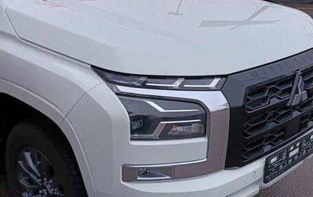 Mitsubishi L200, 2024 год, 5 650 000 рублей, 11 фотография