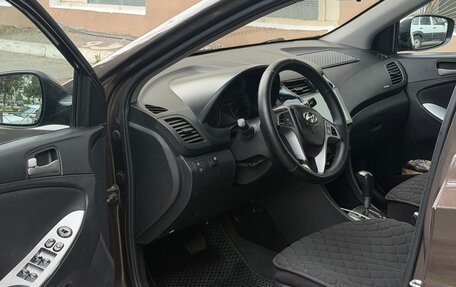 Hyundai Solaris II рестайлинг, 2015 год, 515 000 рублей, 4 фотография