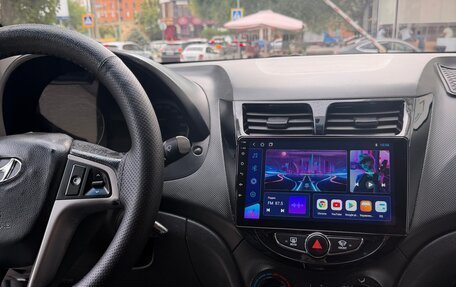 Hyundai Solaris II рестайлинг, 2015 год, 515 000 рублей, 5 фотография