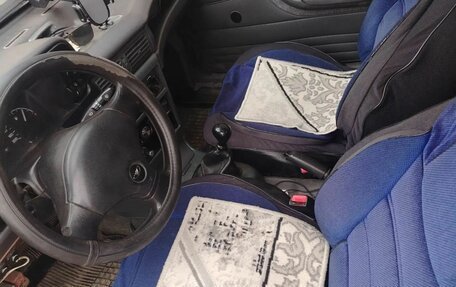 Daewoo Nexia I рестайлинг, 2001 год, 99 000 рублей, 5 фотография