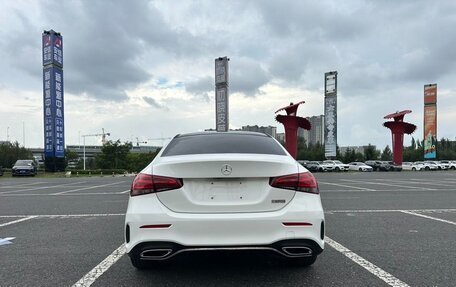 Mercedes-Benz A-Класс, 2022 год, 1 960 000 рублей, 5 фотография