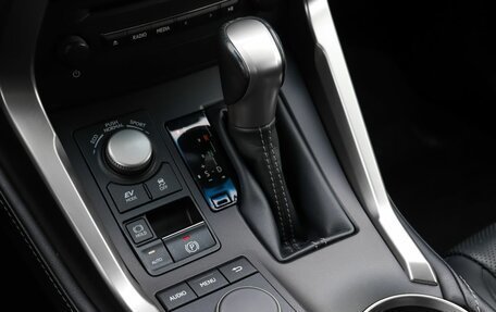 Lexus NX I, 2015 год, 2 999 000 рублей, 16 фотография