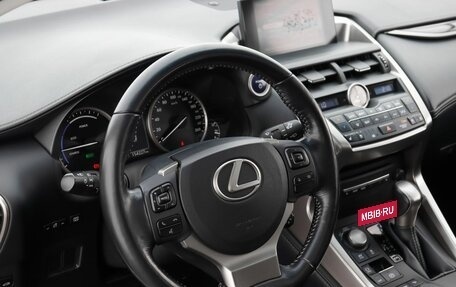 Lexus NX I, 2015 год, 2 999 000 рублей, 11 фотография
