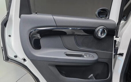 MINI Countryman II (F60), 2023 год, 2 890 000 рублей, 14 фотография