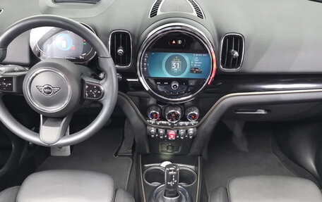 MINI Countryman II (F60), 2022 год, 2 300 000 рублей, 10 фотография