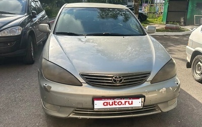 Toyota Camry V40, 2005 год, 530 000 рублей, 1 фотография