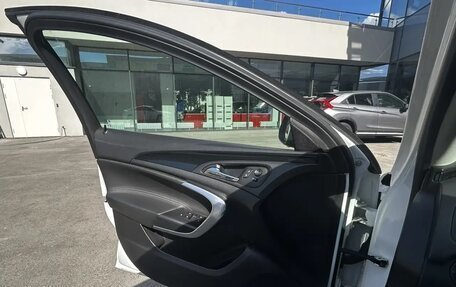Opel Insignia II рестайлинг, 2016 год, 1 290 000 рублей, 10 фотография