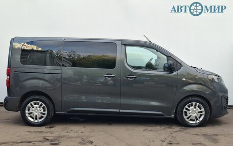 Opel Zafira Life I, 2021 год, 2 865 000 рублей, 4 фотография