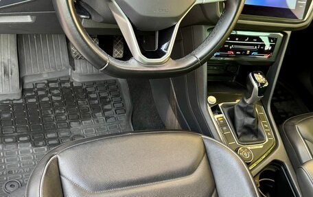Volkswagen Tiguan II, 2021 год, 3 550 000 рублей, 17 фотография