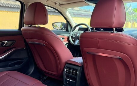BMW 3 серия, 2023 год, 2 850 000 рублей, 14 фотография