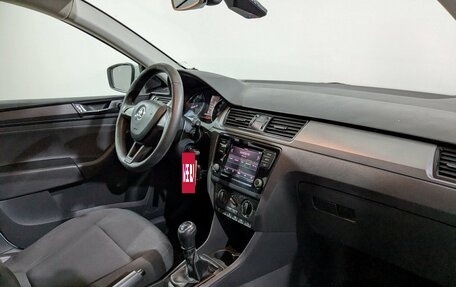 Skoda Rapid I, 2019 год, 875 000 рублей, 14 фотография