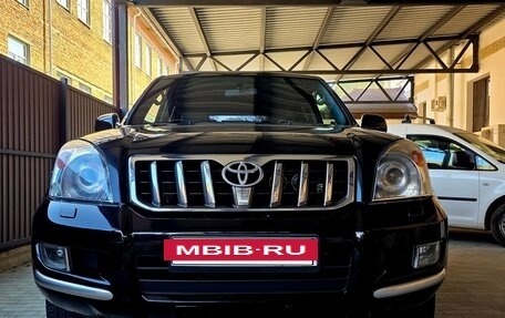 Toyota Land Cruiser Prado 120 рестайлинг, 2006 год, 2 100 000 рублей, 2 фотография