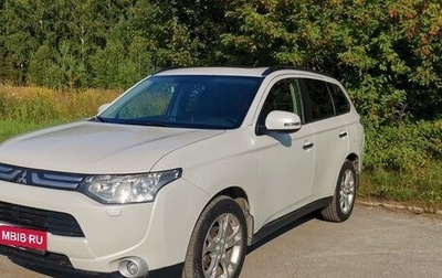 Mitsubishi Outlander III рестайлинг 3, 2013 год, 1 730 000 рублей, 1 фотография