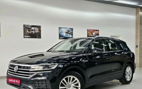 Volkswagen Touareg III, 2019 год, 4 520 000 рублей, 1 фотография