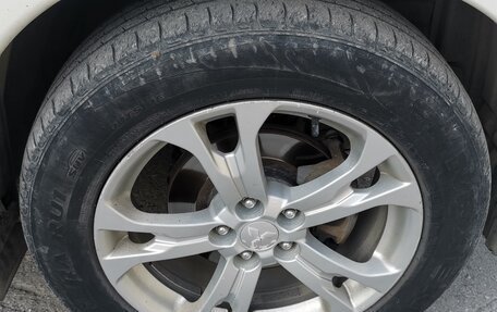 Mitsubishi Outlander III рестайлинг 3, 2013 год, 1 730 000 рублей, 18 фотография
