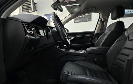 Volkswagen Touareg III, 2019 год, 4 520 000 рублей, 6 фотография