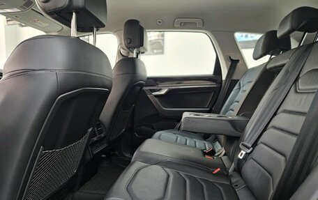 Volkswagen Touareg III, 2019 год, 4 520 000 рублей, 20 фотография