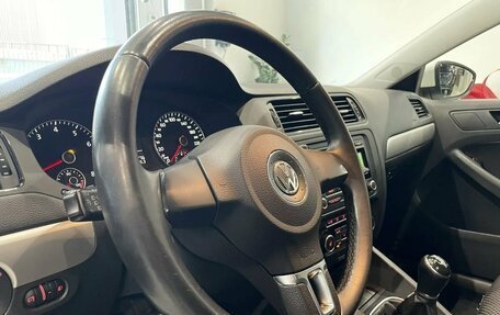 Volkswagen Jetta VI, 2012 год, 975 000 рублей, 13 фотография