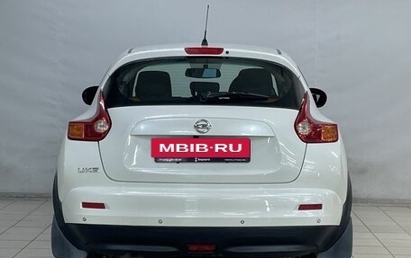 Nissan Juke II, 2013 год, 990 000 рублей, 6 фотография