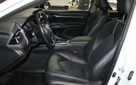 Toyota Camry, 2021 год, 2 687 000 рублей, 10 фотография