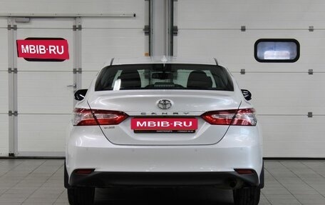 Toyota Camry, 2021 год, 2 687 000 рублей, 6 фотография