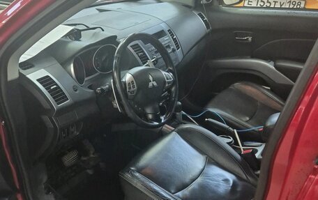 Mitsubishi Outlander III рестайлинг 3, 2008 год, 949 000 рублей, 5 фотография
