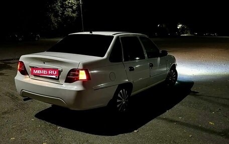 Daewoo Nexia I рестайлинг, 2011 год, 300 000 рублей, 3 фотография