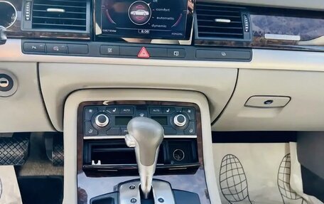 Audi A8, 2009 год, 1 700 000 рублей, 6 фотография