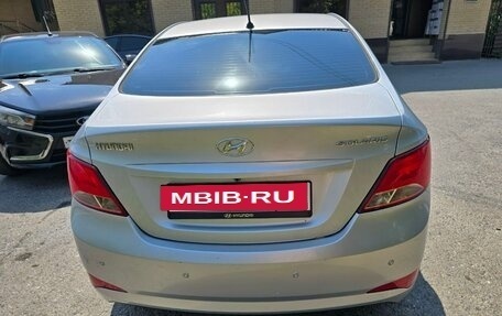 Hyundai Solaris II рестайлинг, 2015 год, 930 000 рублей, 4 фотография