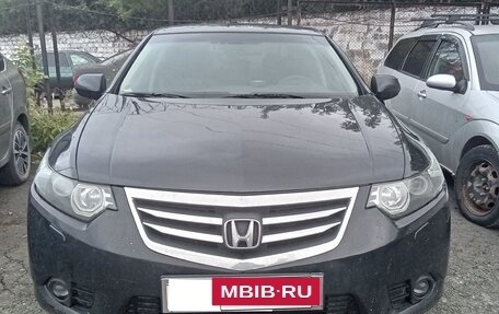 Honda Accord VIII рестайлинг, 2012 год, 1 300 000 рублей, 2 фотография