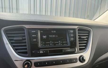Hyundai Solaris II рестайлинг, 2017 год, 829 000 рублей, 15 фотография