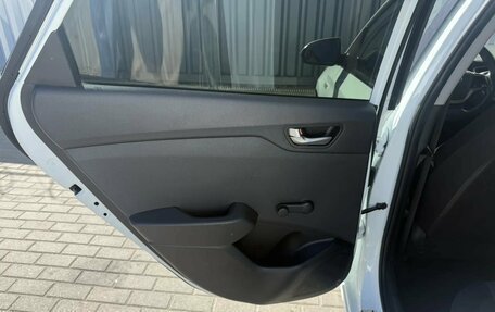 Hyundai Solaris II рестайлинг, 2017 год, 829 000 рублей, 11 фотография