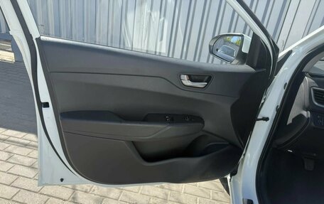 Hyundai Solaris II рестайлинг, 2017 год, 829 000 рублей, 12 фотография