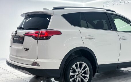 Toyota RAV4, 2015 год, 2 400 000 рублей, 31 фотография