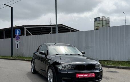 BMW 1 серия, 2008 год, 1 150 000 рублей, 3 фотография