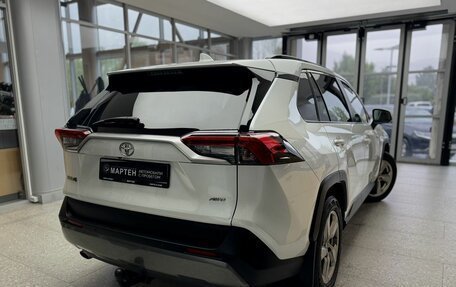 Toyota RAV4, 2020 год, 2 639 000 рублей, 6 фотография