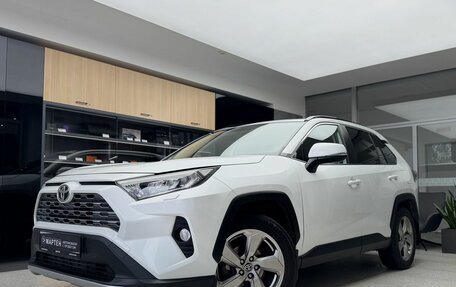 Toyota RAV4, 2020 год, 2 639 000 рублей, 7 фотография