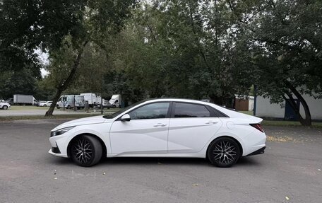 Hyundai Elantra, 2023 год, 1 560 000 рублей, 5 фотография