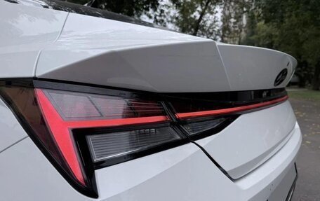 Hyundai Elantra, 2023 год, 1 560 000 рублей, 10 фотография