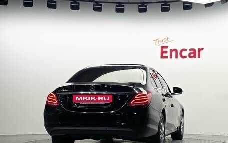 Mercedes-Benz C-Класс, 2018 год, 1 570 000 рублей, 4 фотография