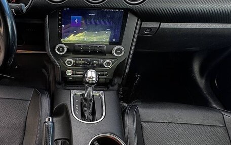 Ford Mustang VI рестайлинг, 2018 год, 2 450 000 рублей, 13 фотография