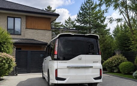 Honda Stepwgn IV, 2016 год, 1 615 000 рублей, 7 фотография