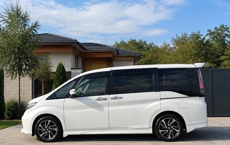 Honda Stepwgn IV, 2016 год, 1 615 000 рублей, 4 фотография