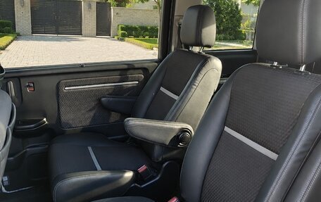 Honda Stepwgn IV, 2016 год, 1 615 000 рублей, 12 фотография