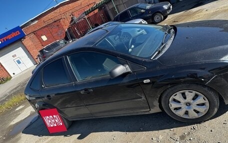 Ford Focus II рестайлинг, 2005 год, 220 000 рублей, 2 фотография