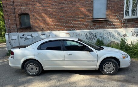 Dodge Stratus II, 2001 год, 250 000 рублей, 2 фотография
