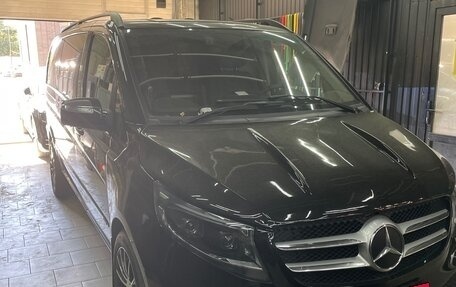 Mercedes-Benz Viano, 2011 год, 2 800 000 рублей, 2 фотография