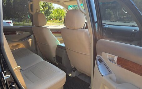Toyota Land Cruiser Prado 120 рестайлинг, 2008 год, 2 400 000 рублей, 14 фотография
